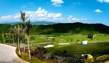 Sanya Dragon Valley Golf Course